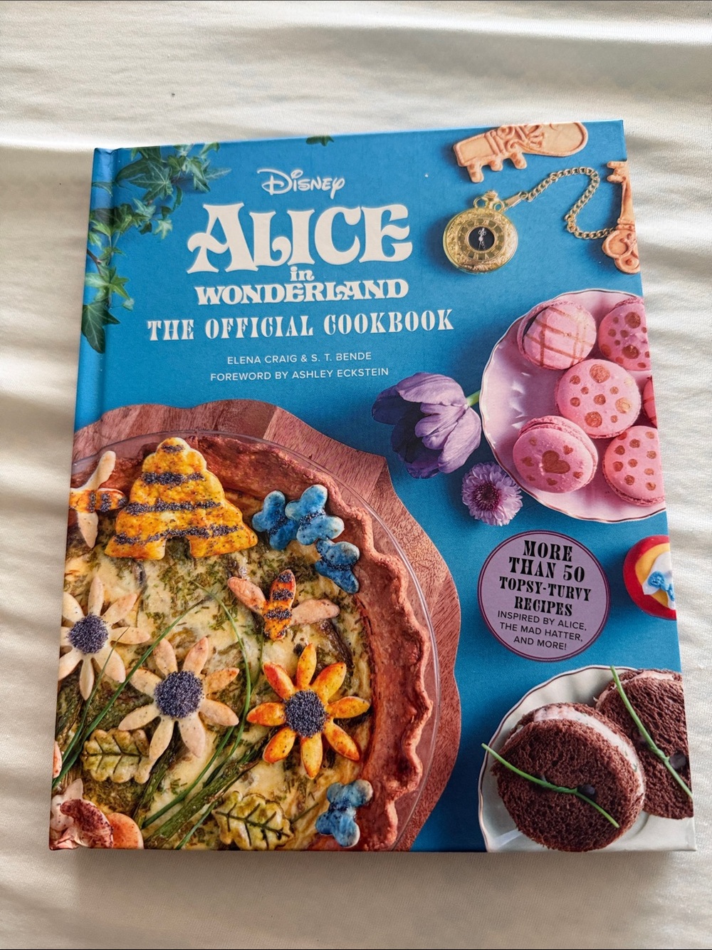 Disney Alice in Wonderland Cookbook - Bright Blue Illustrated Cover NEW